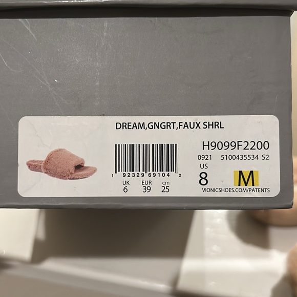 Vionic Faux Fur Plush Dream Slippers - New Condition - Picture 6 of 6